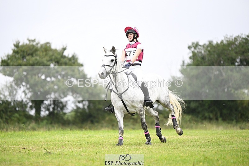 240831A-154510-05034 - 275-Isabella.Hooton-BALLYLEE.SILVER.PRINCE