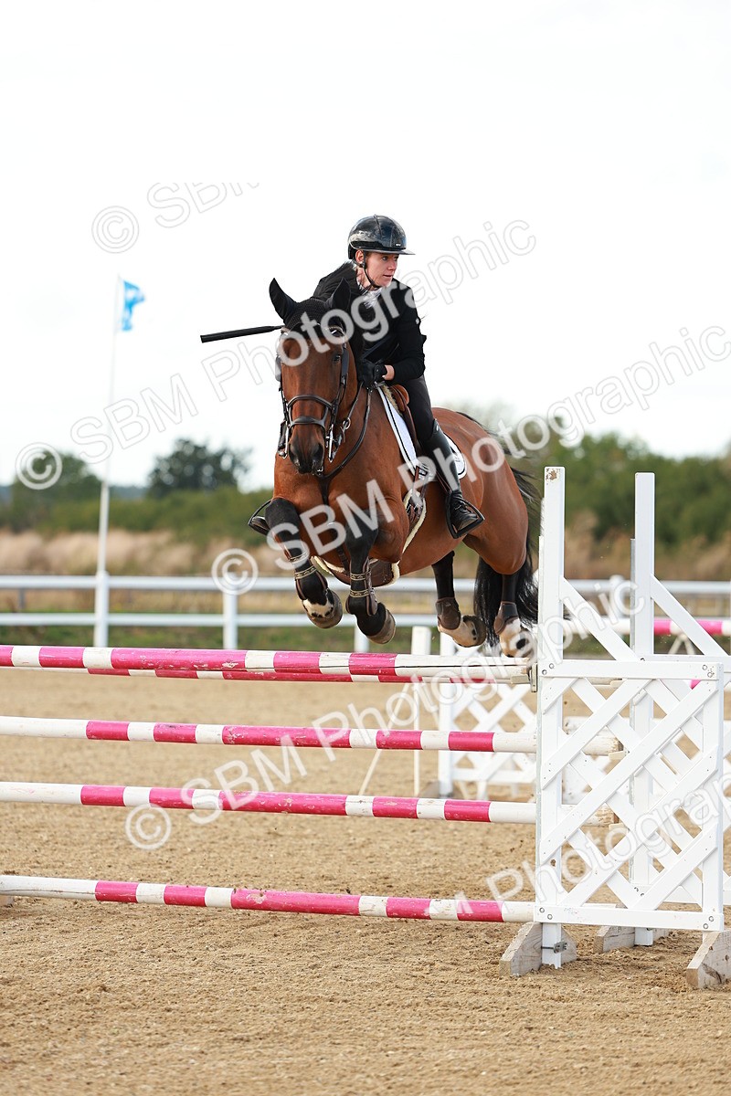 SBM_002124 - Class 5 - Senior Foxhunter - 1.20m