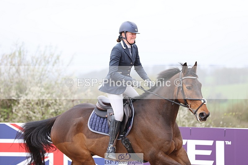 240406A-121122-03243 - Cls 21 95cm National Amateur Quali