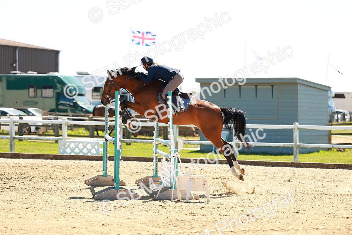 SBM_001250 - Class 4 - Senior Newcomers 1.10m