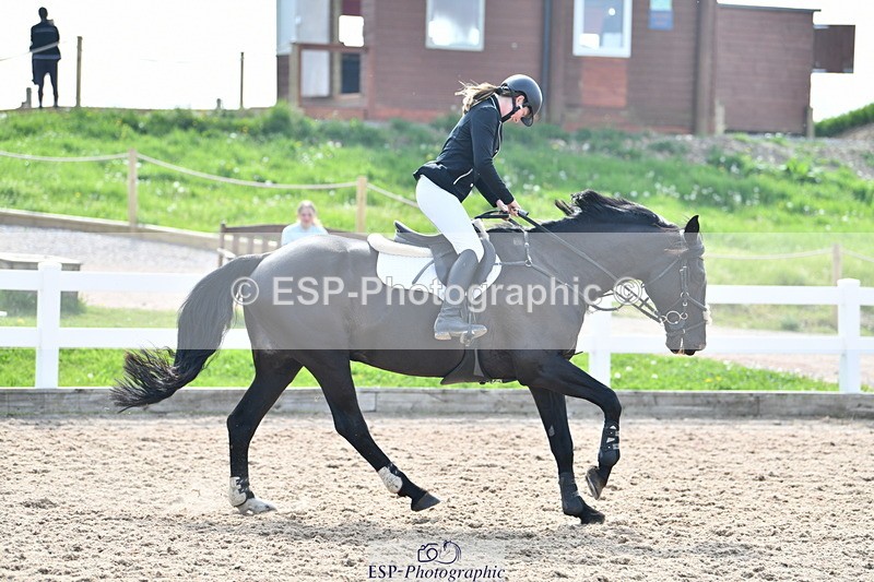 240511A-102107-11506 - Cls 28 95cm National Am Quali