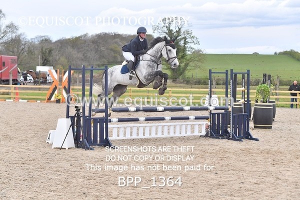 BPP_1364 - CLASS 15 SAT Senior BritiNovice/ 90cm Open