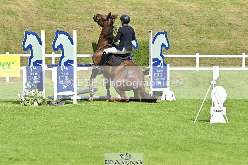 250613A-094525-00107 - Cls 1 Snr Newcomers and 1.10m Open