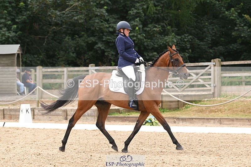 250719A-121033-04652 - 017-Samantha.Meech-Breezeblock