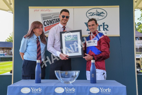 160623-Race 7-Diamond Bay-0444 - Race 7 5.21pm Constant Security Handicap