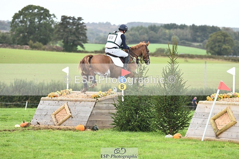 231020-125826-08652 - 069-LUSUELA-Will.Furlong-XC