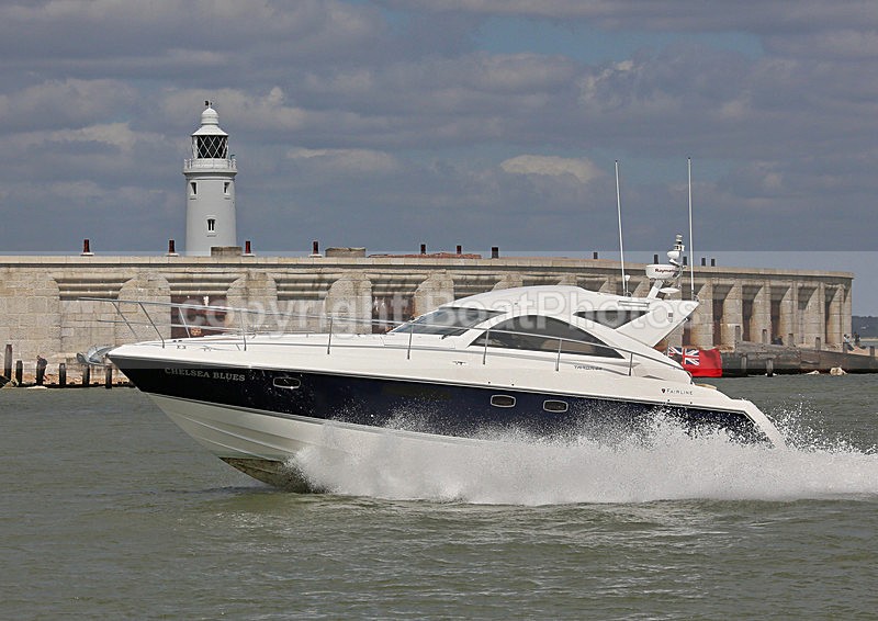140418 CHELSEA BLUES FAIRLINE TARGA 44 WT7A7815 - Motorboats - Hardtop