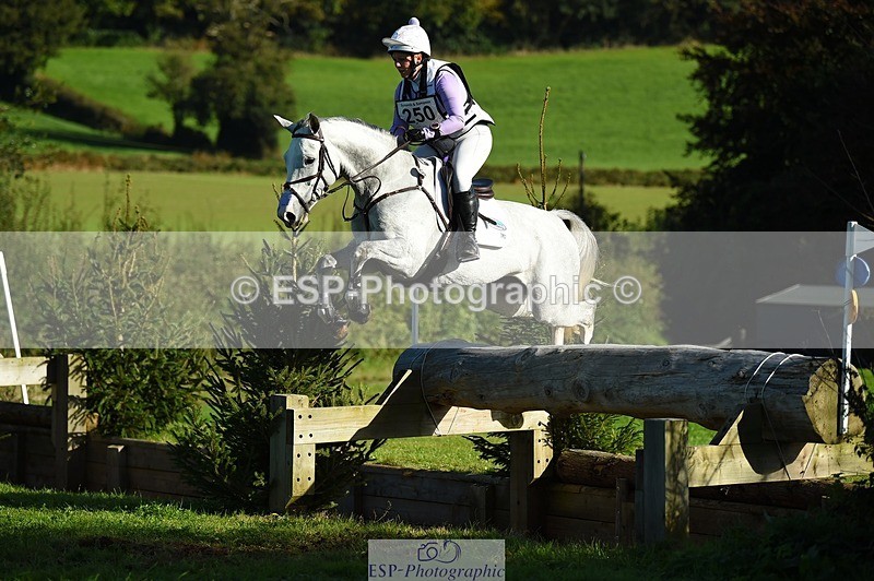 231022-112354-25828 - 250-COOLEY.COUTURE-Gemma.Stevens-XC