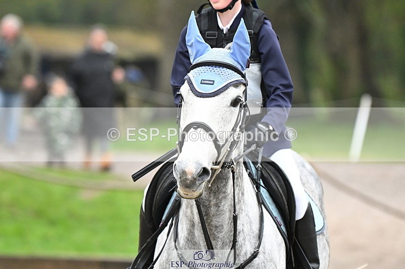 250418A-130742-00886 - UnAff 60cm