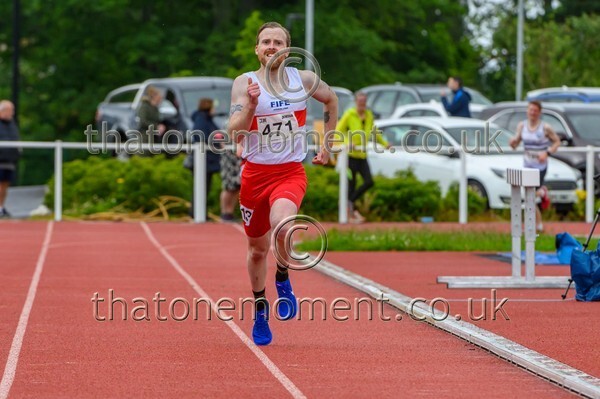 ComMast25-921257 - Track Male Set Two