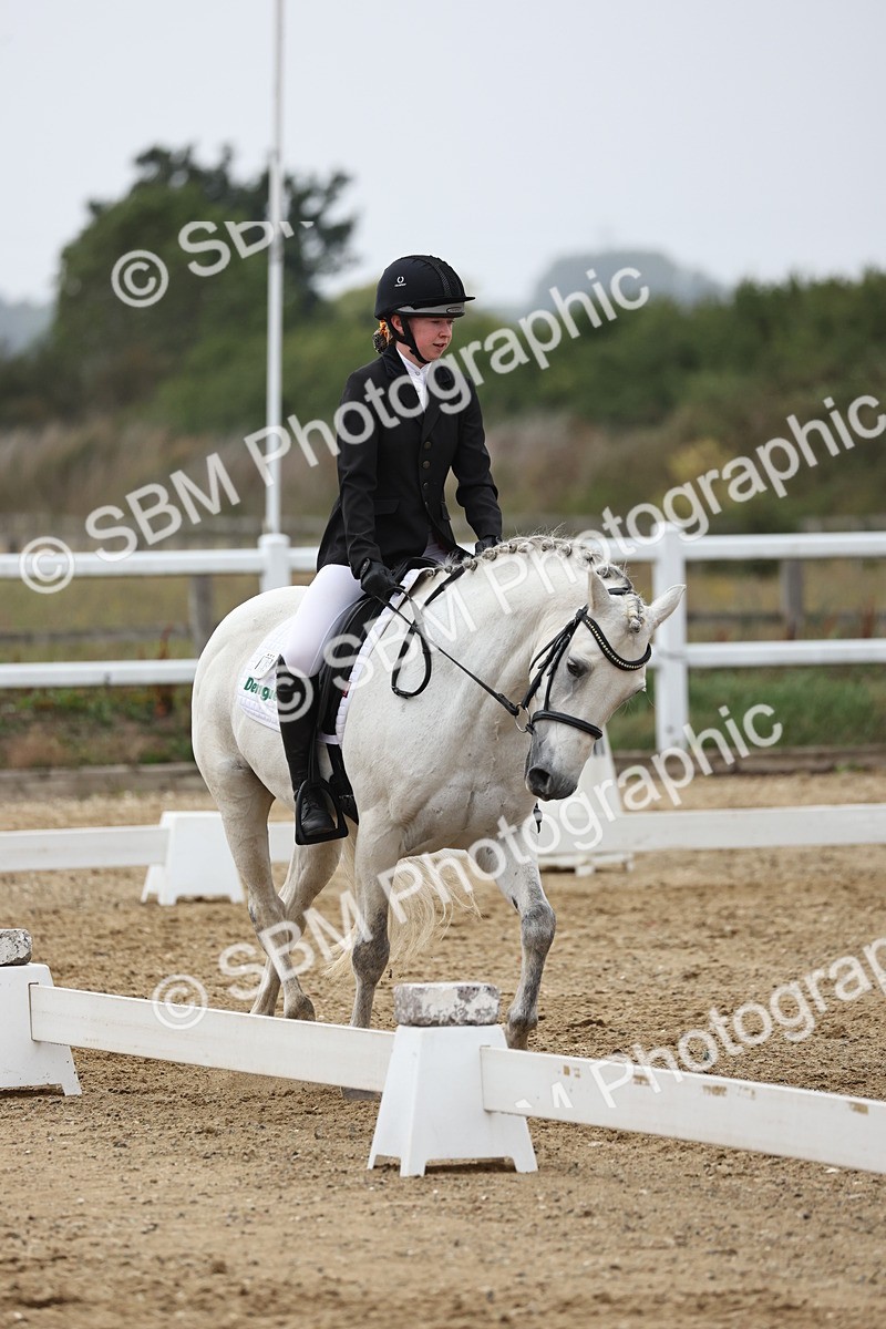SBM_004356 - Class 8 - Novice 3 Champs