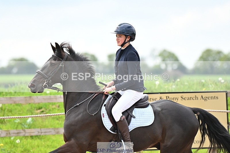 240506A-121907-08641 - Cls 5 Pony Foxhunter & 1.10m Open