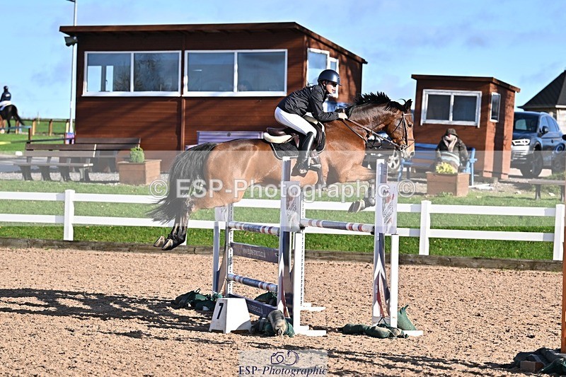 251119-130710-00426 - Cls 4 Newcomers and 1.10m Open