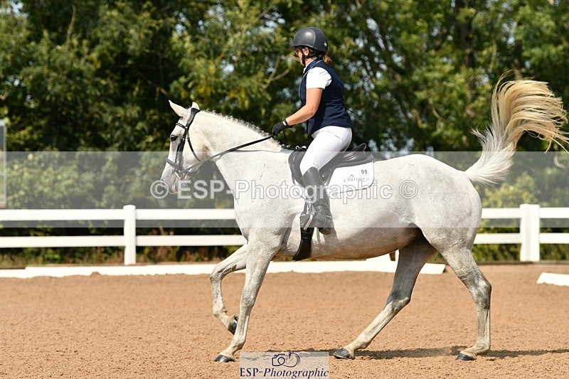 250817-120716-08773 - 099-Essie.BarkerBloody.Nora