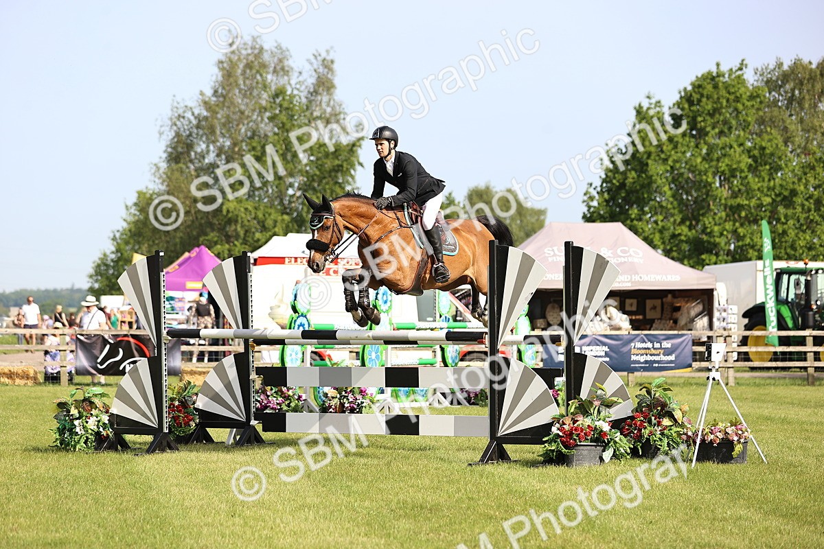 SBM_01344 - Class 200 - Martin Grant Homes Welcome Stakes 1.25m Open