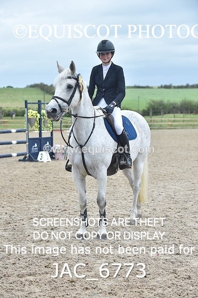 JAC_6773 - CLASS 17 SUN Pony Newcomers/ 1m Open