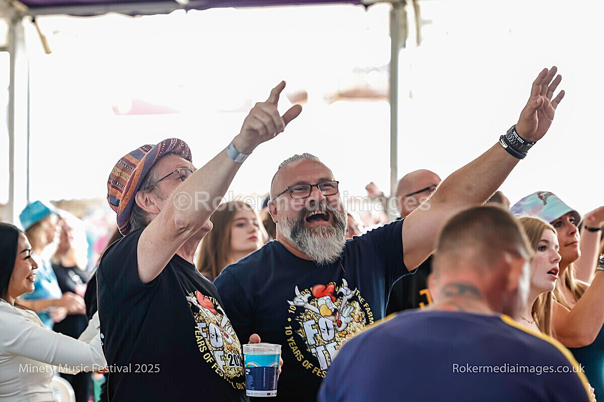 _MGL7446 - MINETY 2025