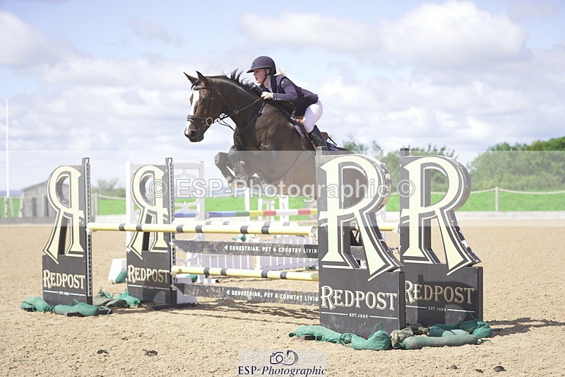 230806A-112228-01570 - Cls 13 Snr Newcomers & 1.10m Open