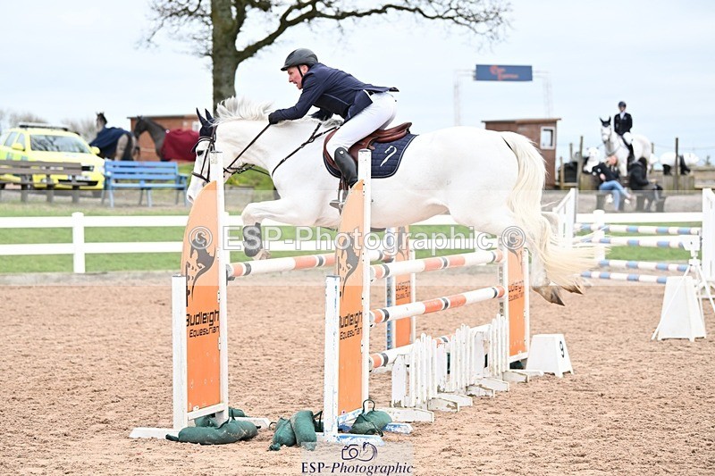 250112-132408-01457 - Cls 20 Newcomers and 1.10m Open