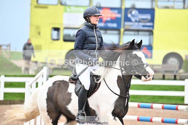 240224A-084234-02834 - Cls 9 British Novice and 90cm Open