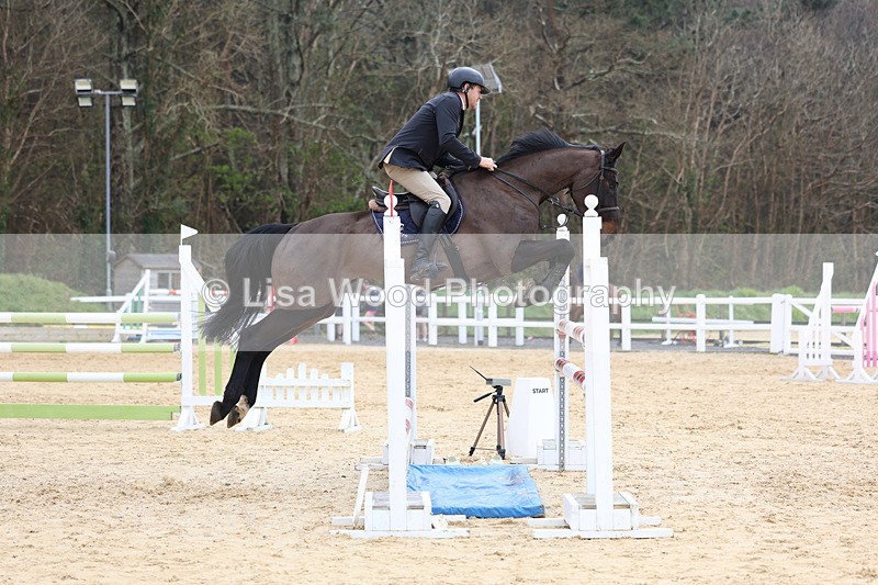 3E7A7796 - Class 9: Senior Foxhunter/1.20 open