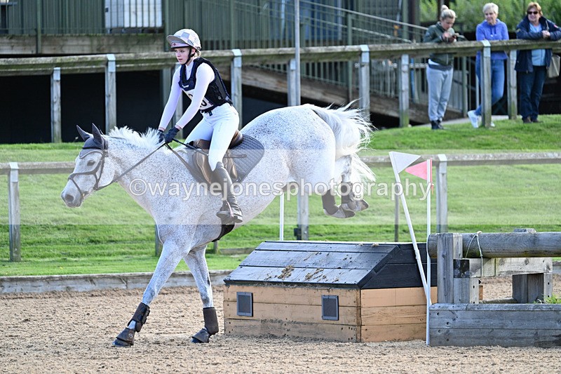 WJ7_5882 - Time 16:18 to 16:39