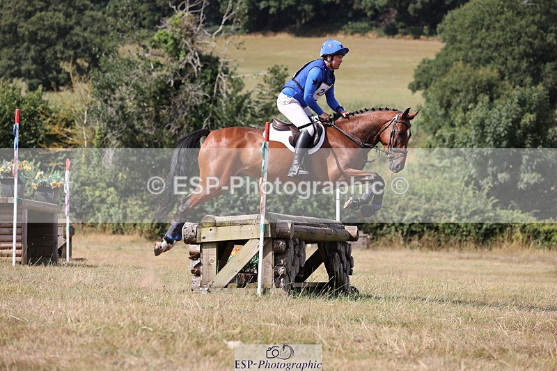 250802A-160018-06909 - E-220-Tim.Cheffings-LEOPOLD.BLOOM.M2S