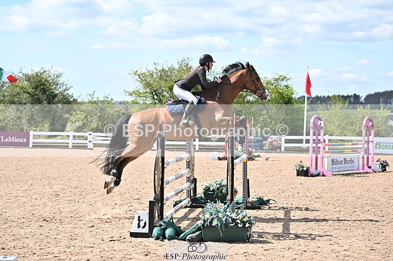 240418A-134446-03572 - Cls 13, 1 Star Bronze Tour 1.10m