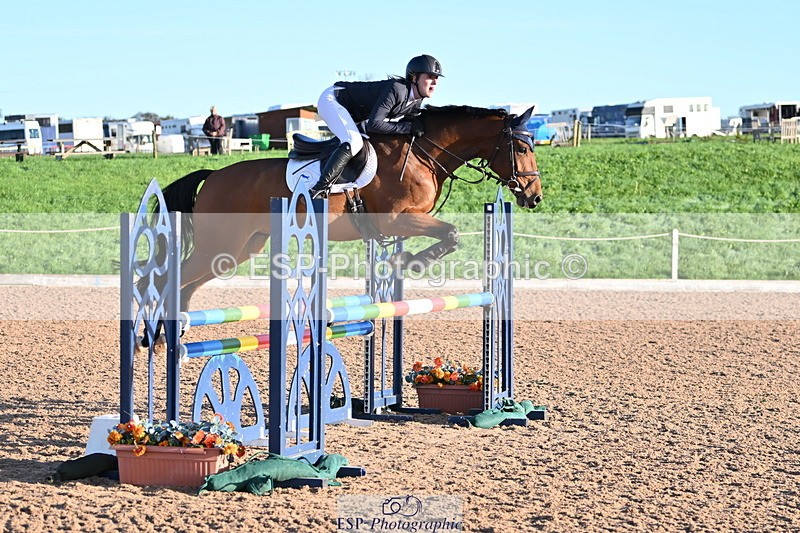 231015A-090856-06869 - Cls 28 Newcomers & 1.10m Open