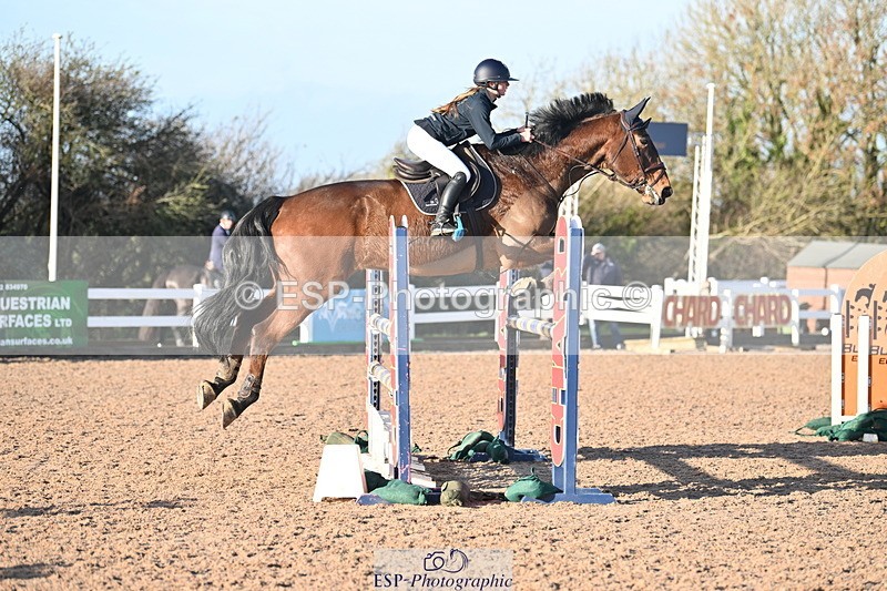 231210A-131642-02542 - Cls 20 Newcomers & 1.10m Open