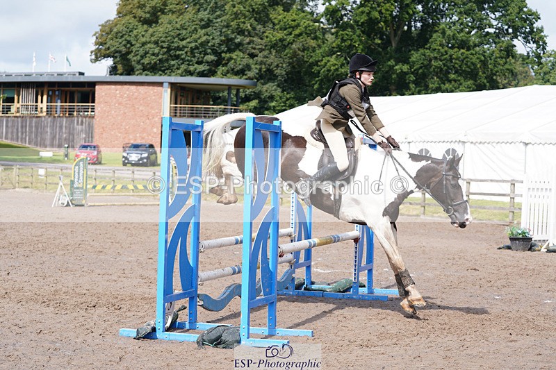 240824X-114636-23645 - 80cm Round 1 12.00 to 13.00