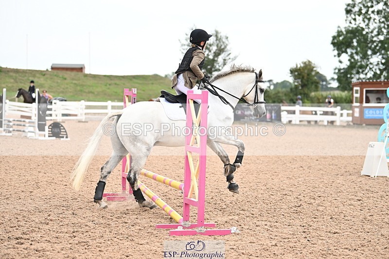 250819B-143829-00041 - Clear Round