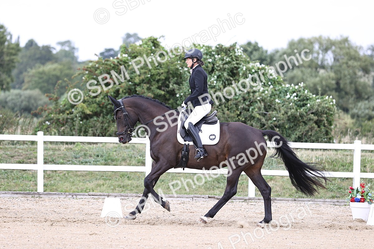 SBM_017946 - Class 14 - Novice 23 - 15.16-16.19