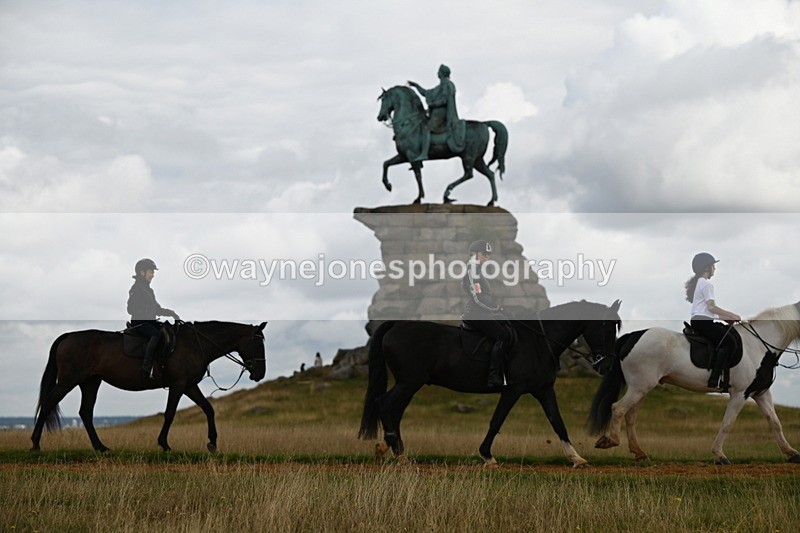 DSC_4189 - Time at Statue 09:50 to 11:09