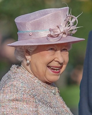 No.0007 - The Royal Family June 2015