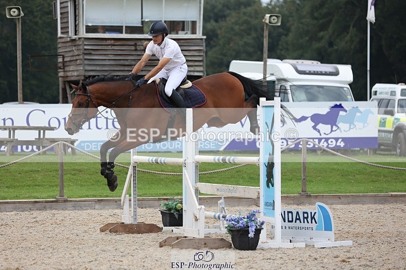 230908-183909-03854 - Cls 9 Snr Newcomers & 1.10m Open