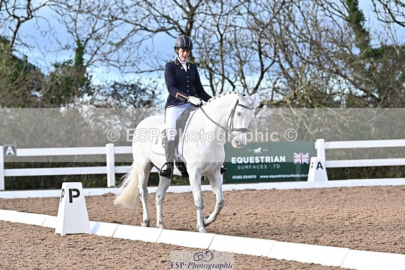 241214-130603-01838 - 111-Anya.Hitt-Cnoc.an.Noinin.Clover