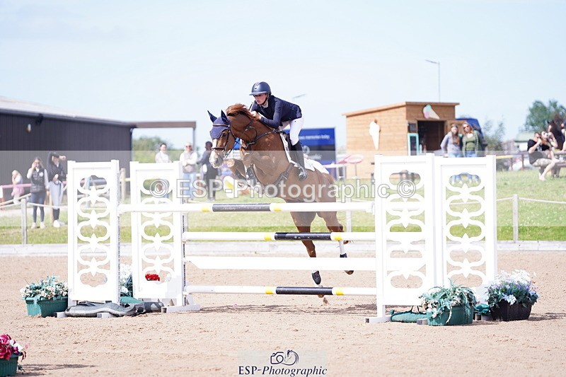 240803A-152448-08894 - Cls 32 National 1.30m Open