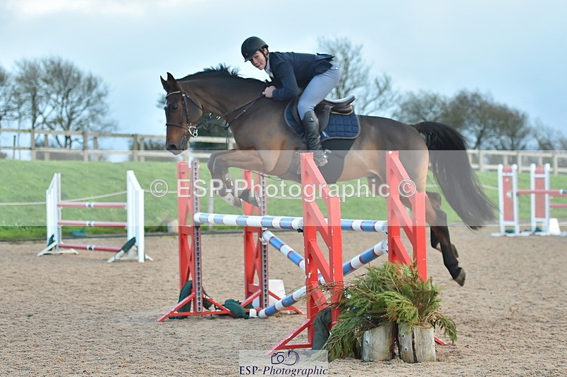 231119A-154246-06405 - Sun Cls 11-13 Children on Horses 90cm, 1m & 1.10m