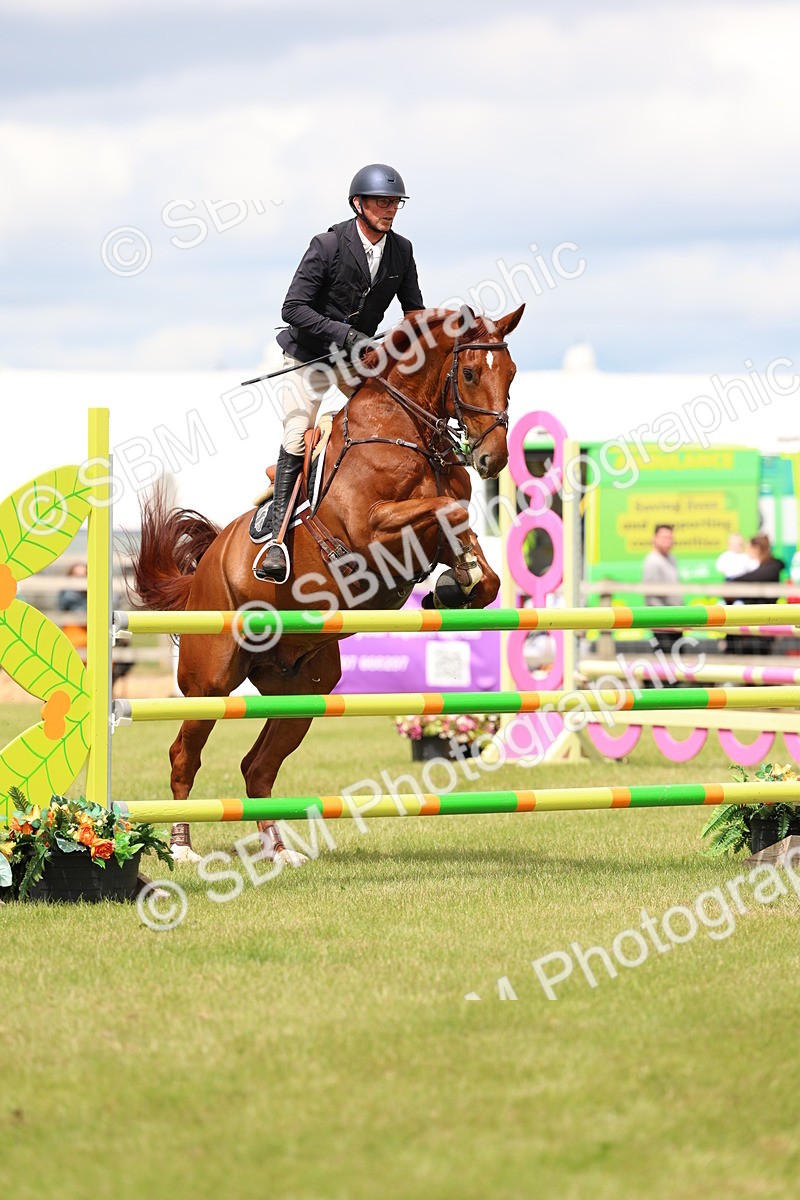 SBM_13896 - Class 206 - Senior Newcomers - 1.10m Open