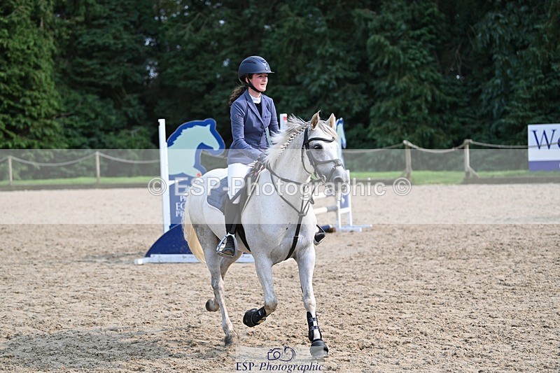240818-161616-05375 - Cls 13 Pony Intro 70cm