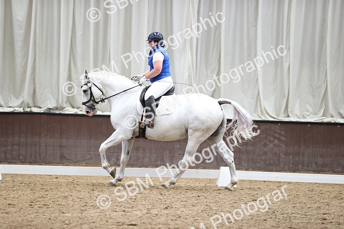SBM_001922 - Novice 4 - 11.15-13.22
