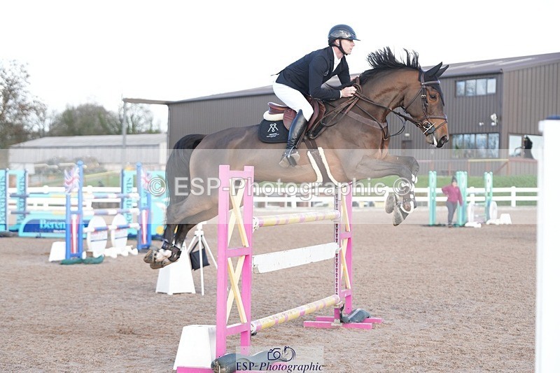 251108-125222-02586 - Cls 13 Foxhunter and 1.20m Open