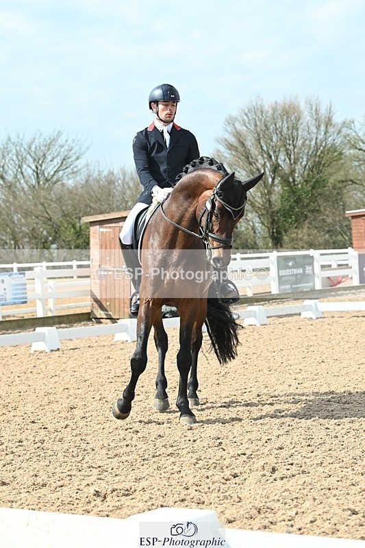 250403-104158-01552 - 048-Angus.Corrie-Deane-Maigret.VD.Watermolen