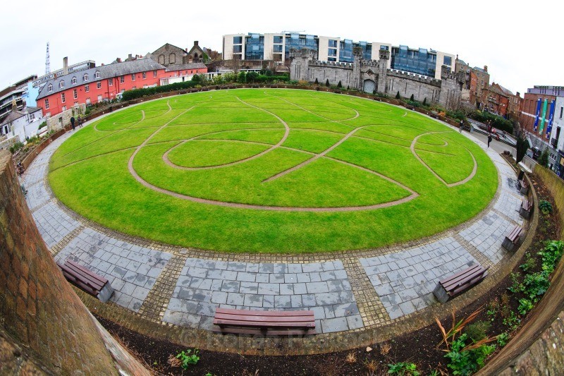 Dubhlinn Gardens - Dublin - through a fisheye lens