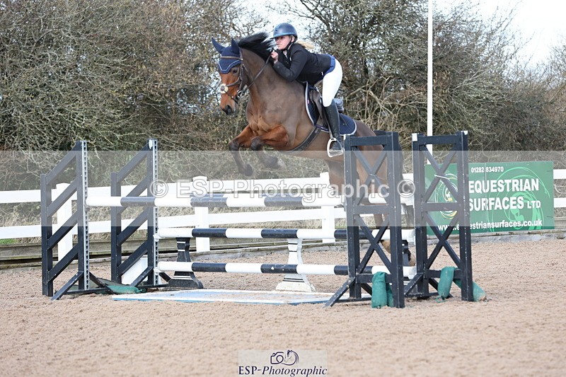 240223A-115124-00963 - Cls 4 Snr 1.05m Open