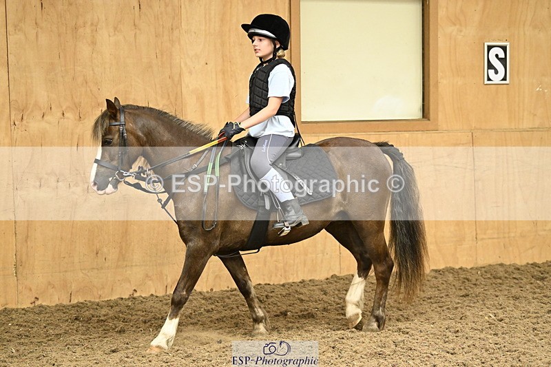 240728B-142305-00521 - Theo and Gemma's Groups Indoor