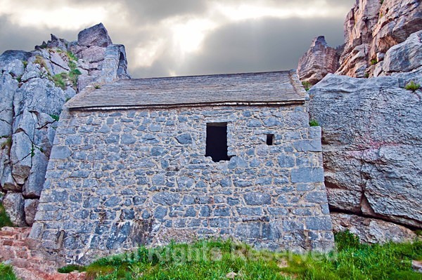 Church1045 - Churches of Wales