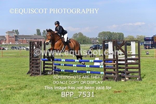 BPP_7531 - CLASS 6 Nisbets Fresh From The Farm & The Golf Inn 1.00m Amateur Championship