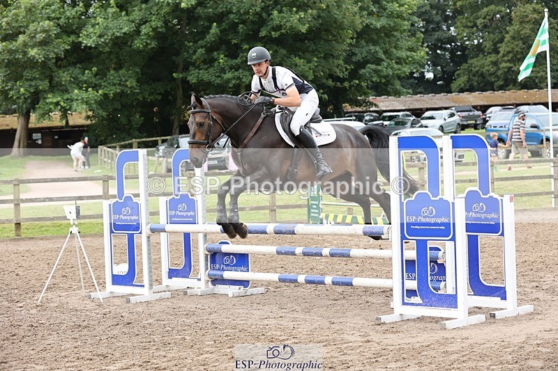 240803-102419-00541 - 104-Ollie_Martin-MIH_HUNTERS_BEAR